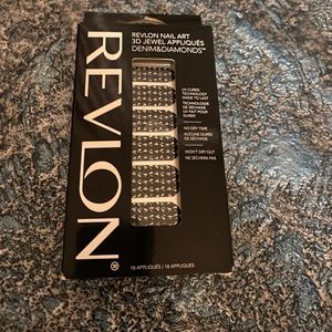 New REVLON Nail Art 3D Jewel Appliqués